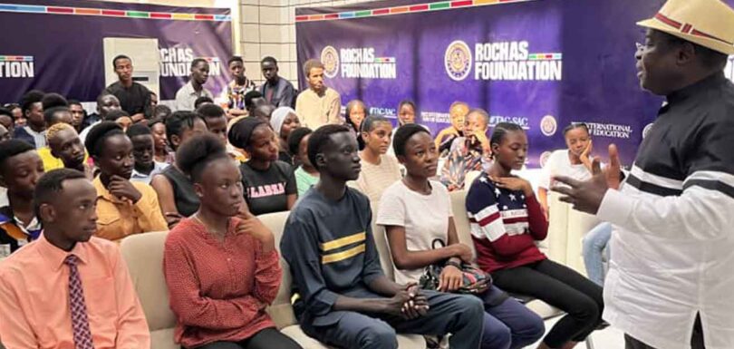 Rochas Foundation students in seminar