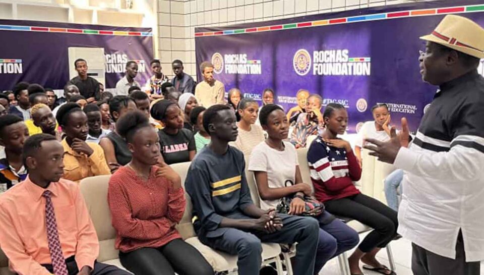 Rochas Foundation students in seminar